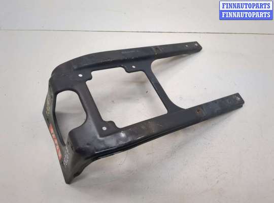 Кронштейн рамки передней MB1697039 на Mercedes ML W164 2005-2011