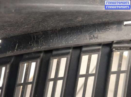 купить Жабо под дворники (дождевик) на Lincoln Navigator 2002-2006