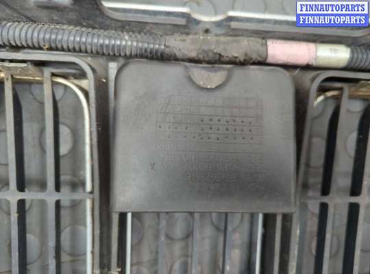 купить Решетка радиатора на Jeep Liberty 2001-2007