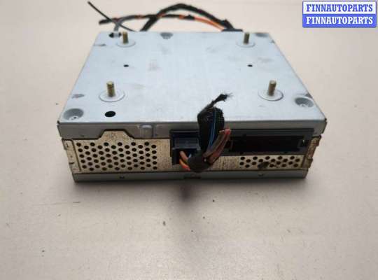 Купить Блок управления радиоприемником на Mercedes S W220 1998-2006 Блок управления радиоприемником MB1613592 на Mercedes S W220 1998-2006