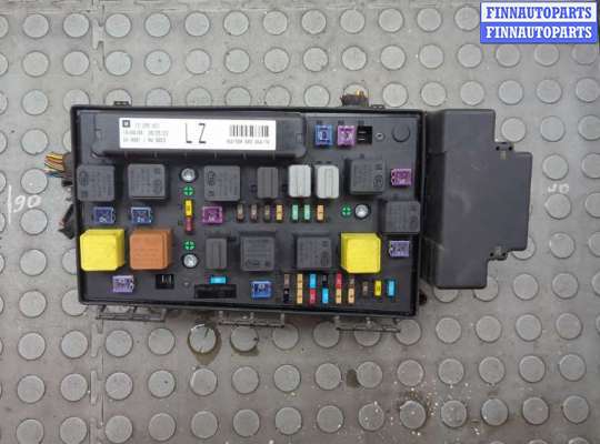 купить Блок предохранителей на Opel Astra H 2004-2010