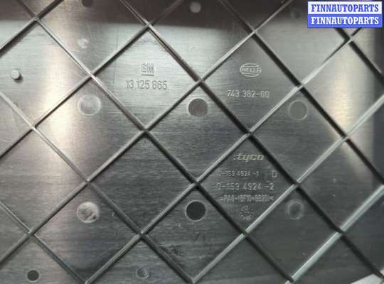 купить Блок предохранителей на Opel Astra H 2004-2010