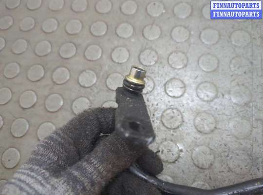 Патрубок (трубка, шланг) на Audi A4 (8E/8H, B7)