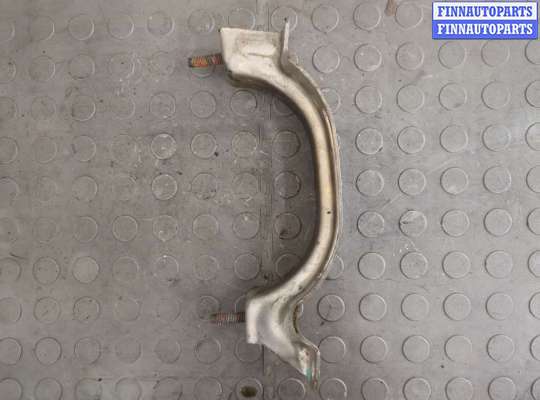 Кронштейн прочее на Toyota Auris I (E150)