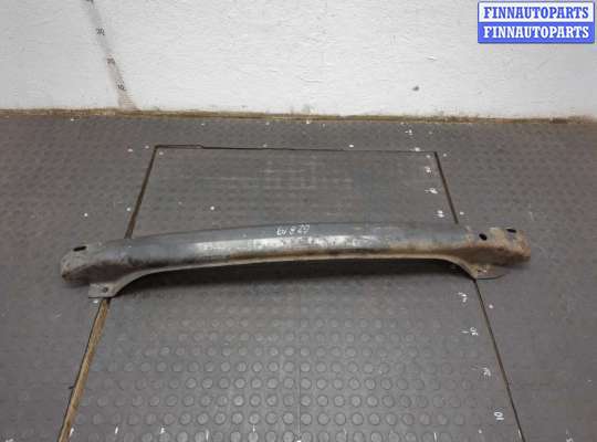 Усилитель бампера OP2413525 на Opel Zafira B 2005-2014