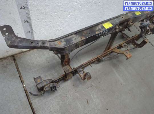 купить Рамка передняя (телевизор) на Nissan Navara 2004-2015