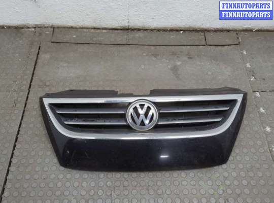купить Решетка радиатора на Volkswagen Passat CC 2008-2012