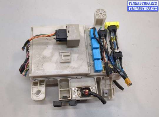 купить Блок предохранителей на Toyota FJ Cruiser