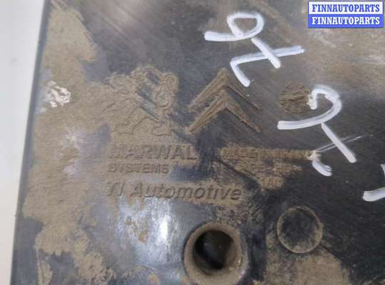 купить Бачок иолиса на Peugeot 3008 2009-2016