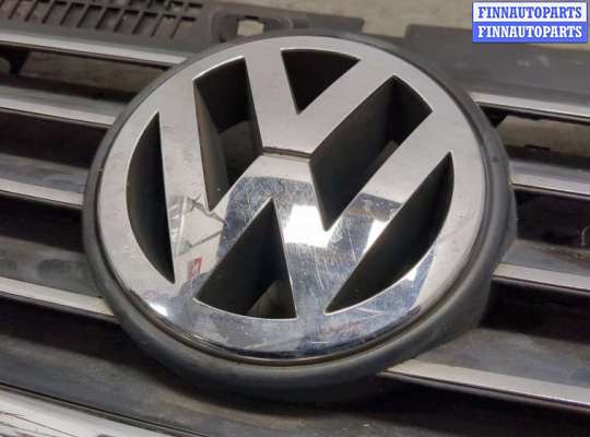 купить Решетка радиатора на Volkswagen Passat 5 2000-2005