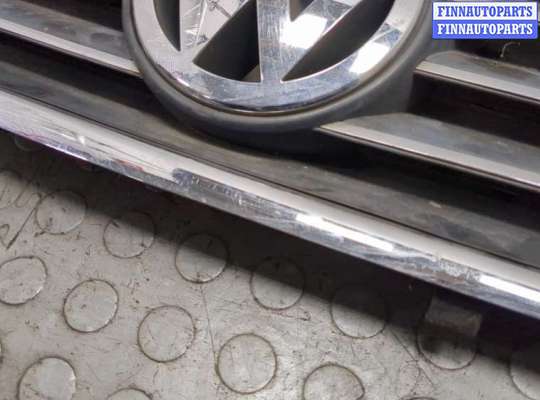 купить Решетка радиатора на Volkswagen Passat 5 2000-2005