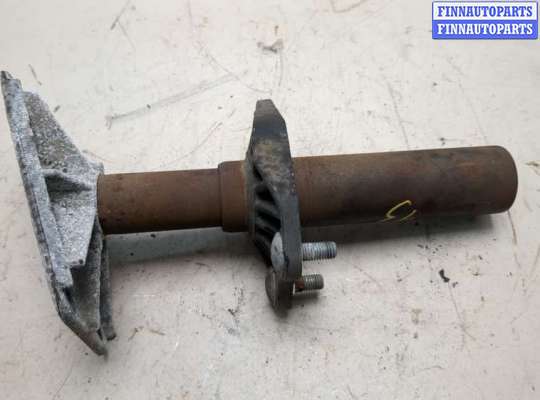 Кронштейн бампера MB1712611 на Mercedes S W126 1979-1991