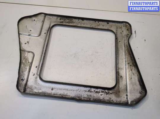 купить Кронштейн радиатора на Nissan X-Trail (T30) 2001-2007