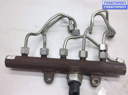 купить Рампа (рейка) топливная на Nissan Note E11 2005-2013