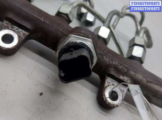 купить Рампа (рейка) топливная на Nissan Note E11 2005-2013