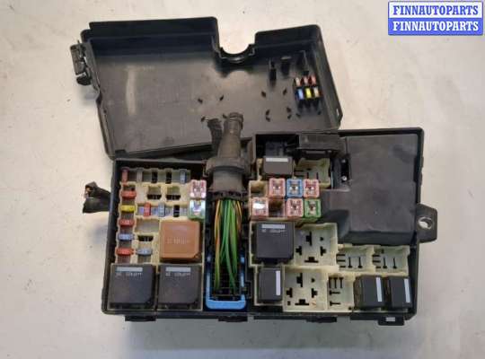 купить Блок предохранителей на Volvo V50 2004-2012