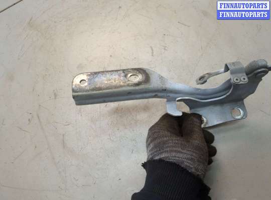 купить Петля капота на Nissan Juke 2010-2019