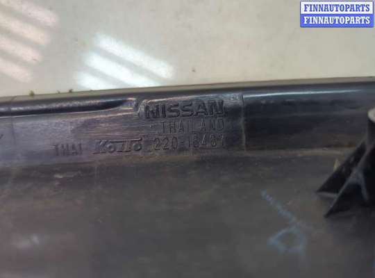 купить Фонарь (задний) на Nissan Navara 2004-2015