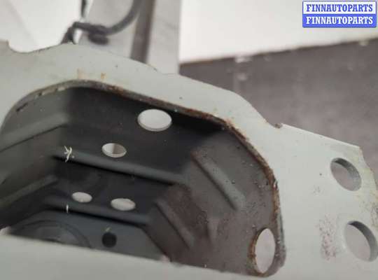 купить Усилитель бампера на Toyota Auris E18 2012-2018