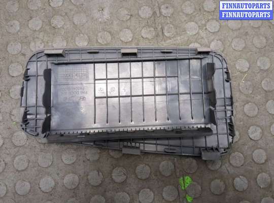 купить Пластик панели торпеды на Hyundai Tucson 1 2004-2010