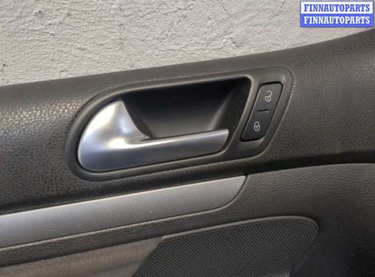 купить Дверная карта (Обшивка двери) на Volkswagen Golf 5 2003-2009