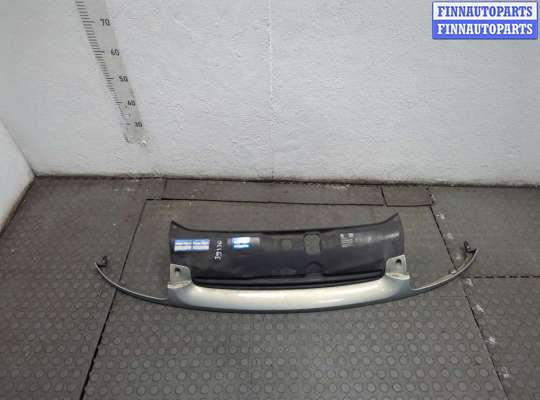 купить Решетка радиатора на Renault Clio 1998-2008