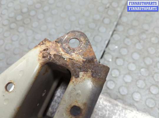 купить Усилитель бампера на Nissan Note E11 2005-2013