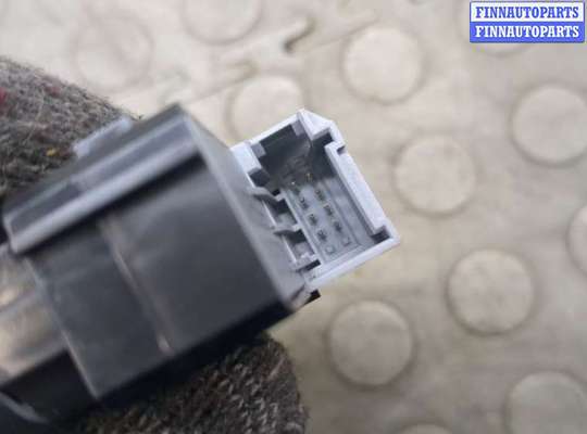 купить Кнопка регулировки сидений на Audi A4 (B8) Allroad 2009-2016