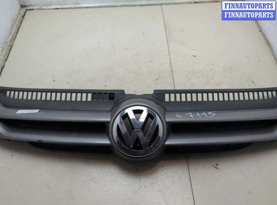 купить Решетка радиатора на Volkswagen Golf Plus