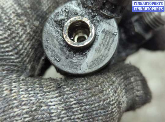 Форсунка топливная на Peugeot 308 I (T7)