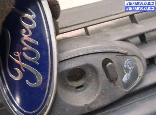купить Решетка радиатора на Ford C-Max 2002-2010