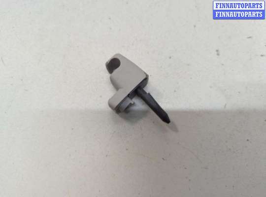 купить Кронштейн козырька солнцезащитного на BMW X3 E83 2003-2010