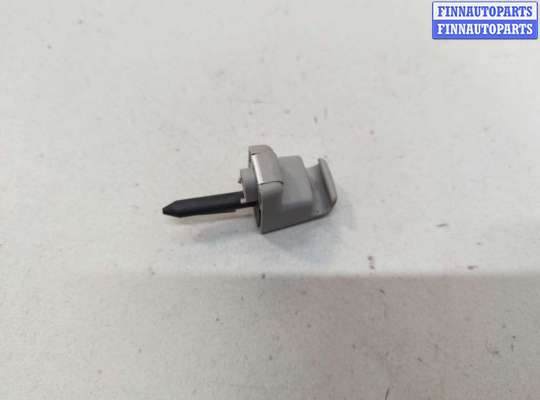 купить Кронштейн козырька солнцезащитного на BMW X3 E83 2003-2010