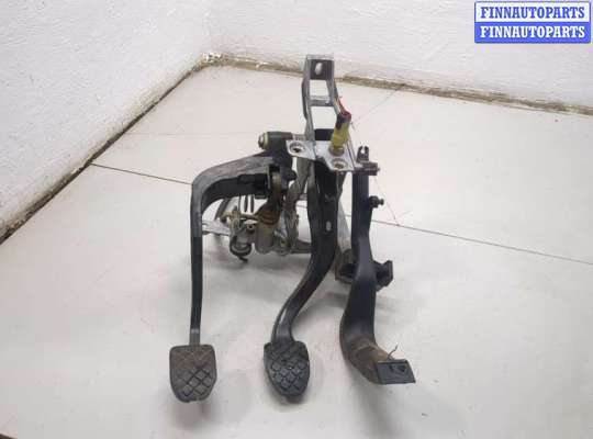 купить Узел педальный (блок педалей) на Audi A4 (B5) 1994-2000