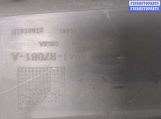 купить Решетка радиатора на Ford Kuga 2008-2012