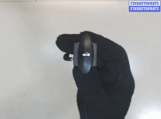 купить Кнопка открывания багажника на Citroen C5 2001-2004