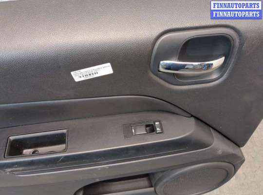 купить Дверная карта (Обшивка двери) на Jeep Patriot 2007-2016