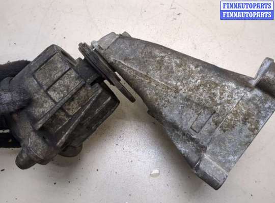 купить Подушка крепления двигателя на Mercedes C W204 2006-2015