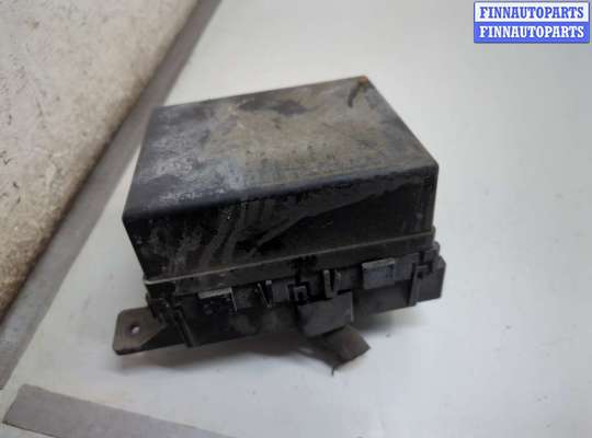 Блок предохранителей NS985264 на Infiniti QX56 2010-2013