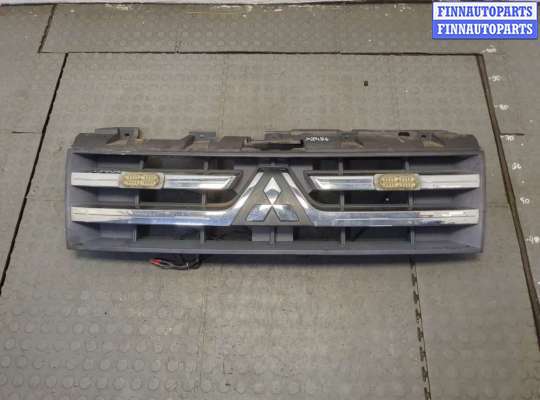 Решетка радиатора MT578778 на Mitsubishi Pajero 2006-2022