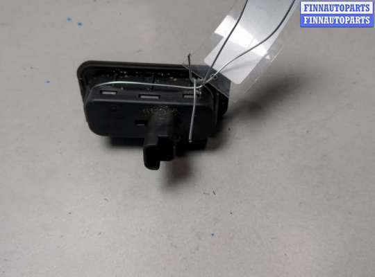 купить Кнопка открывания багажника с крышки на Renault Laguna 3 2007-2025