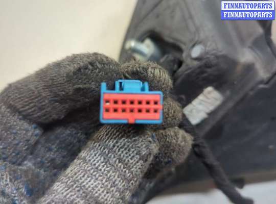 купить Зеркало боковое на Volvo S40 2004-