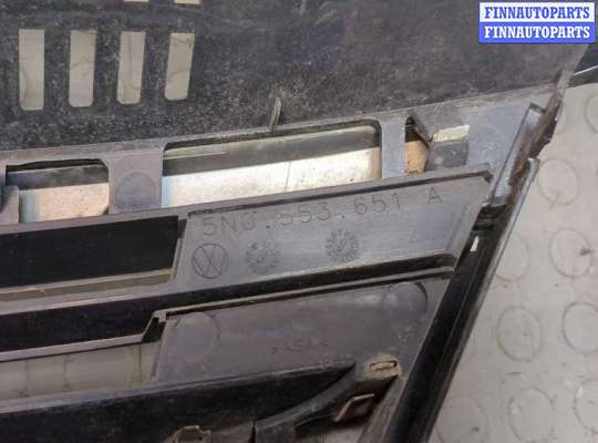 купить Решетка радиатора на Volkswagen Tiguan 2007-2011