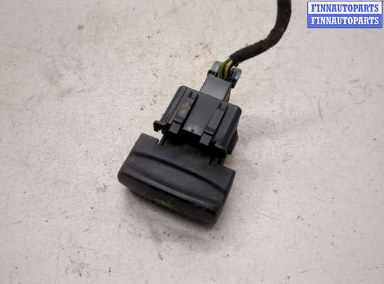 Кнопка стояночного тормоза (ручника) CT1157111 на Citroen C4 Picasso 2006-2013