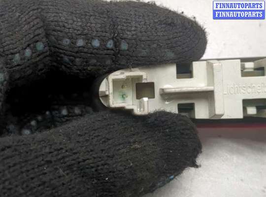 купить Фонарь дополнительный (стоп-сигнал) на Mercedes CLK W209 2002-2010