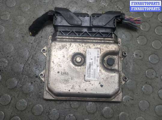 Блок управления двигателем FT573286 на Fiat 500L 2012-2022