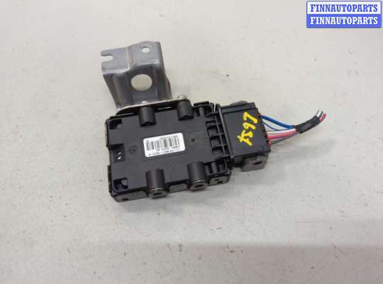 купить Блок управления топливным насосом на Lexus GS 2011-2020