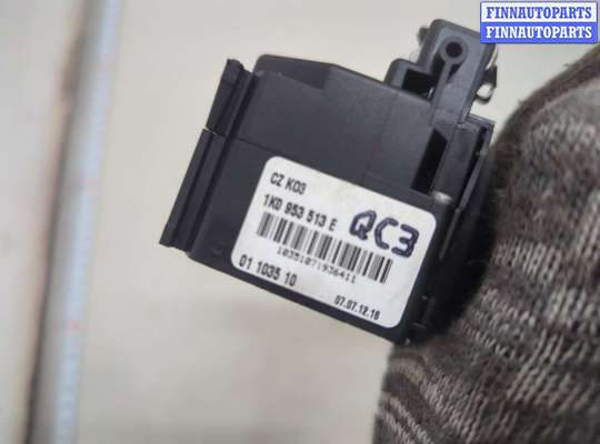 купить Переключатель поворотов на Volkswagen Golf 5 2003-2009
