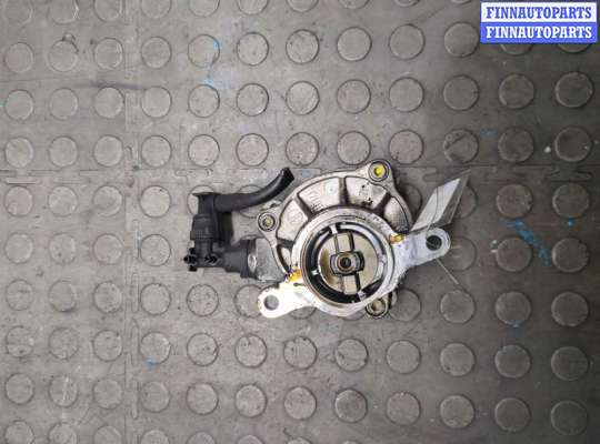 Насос вакуумный RN1554612 на Renault Laguna 2 2001-2007