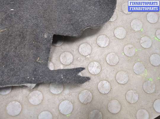 Локер на Audi A8 (D3, 4E)